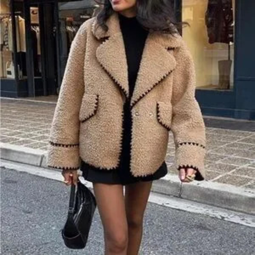 Stylish Tan Teddy Coat women oversized - Picture 4 of 5